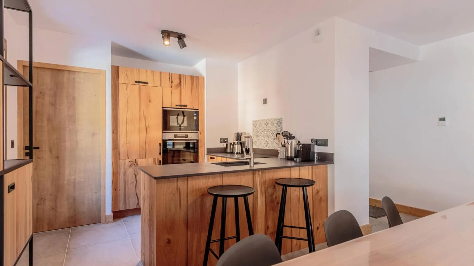 Luxueux Appart 4* 6-8 Pers A Champagny Avec Balcon, Parking, Wifi Et Services Inclus - Fr-1-638-19 La Plagne 0*,