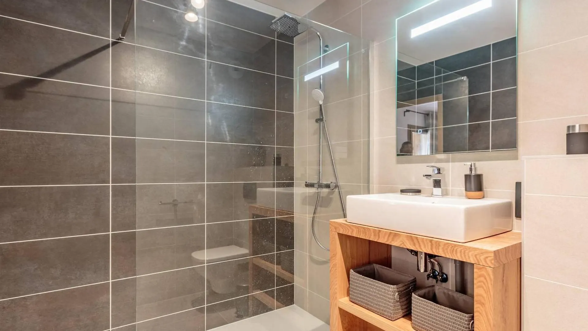 Apartamento Luxueux Appart 4* 6-8 Pers A Champagny Avec Balcon, Parking, Wifi Et Services Inclus - Fr-1-638-19 La Plagne